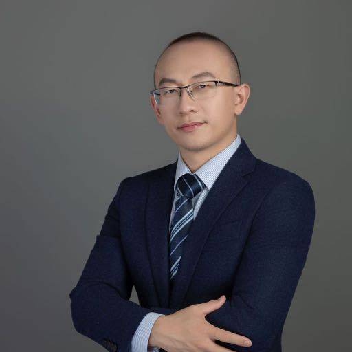 东风变革,人事先行,周锋上任、余飞离任