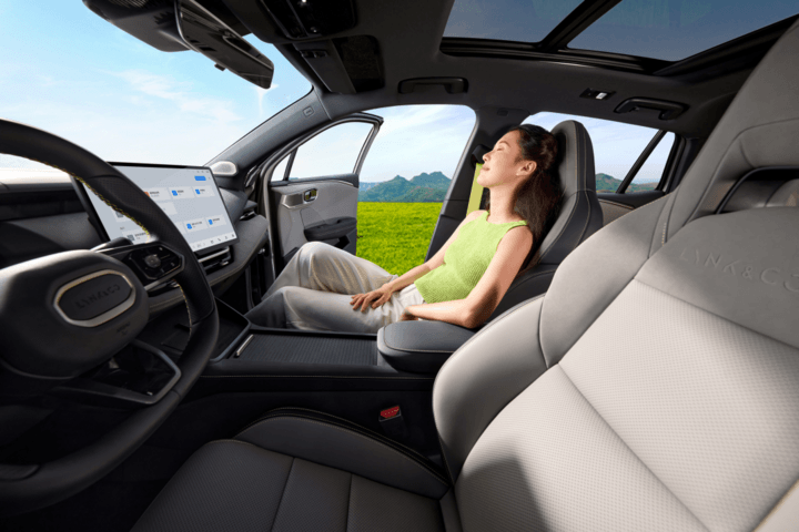 限时售价10.76万元起,领克06 Relive 焕新上市!首搭「Lynk Sound 聆境之声」