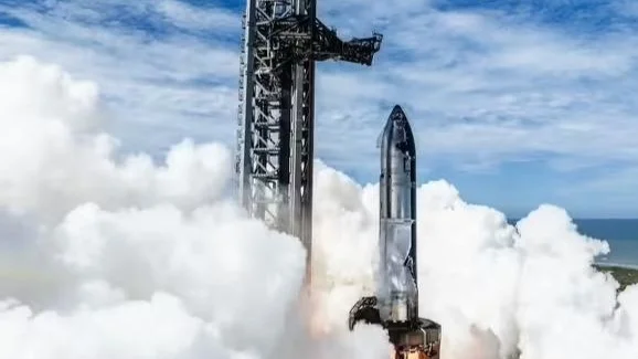 SpaceX星舰9号飞行事故调查结束,第十次试飞箭在弦上 SpaceX星舰9号飞行事故调查结束,第十次试飞箭在弦上