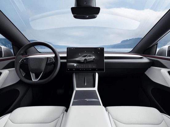 特斯拉Model Y L上市33.9万起 与理想i8同价位你选谁?